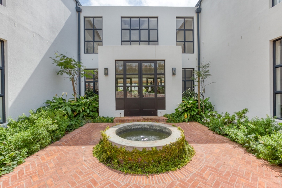 6 Bedroom Property for Sale in Constantia Western Cape